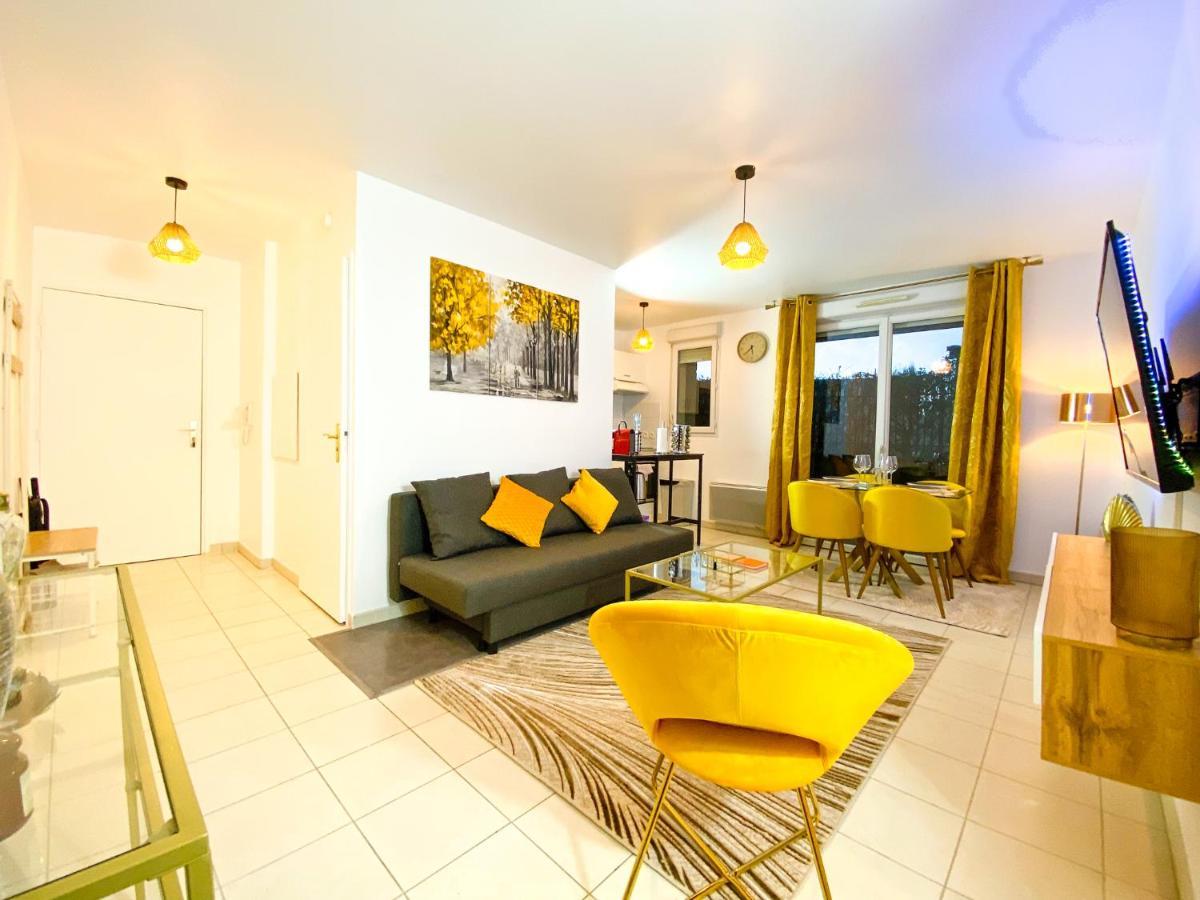 The Golden House * Parking * Garden Apartment Corbeil-Essonnes Bagian luar foto